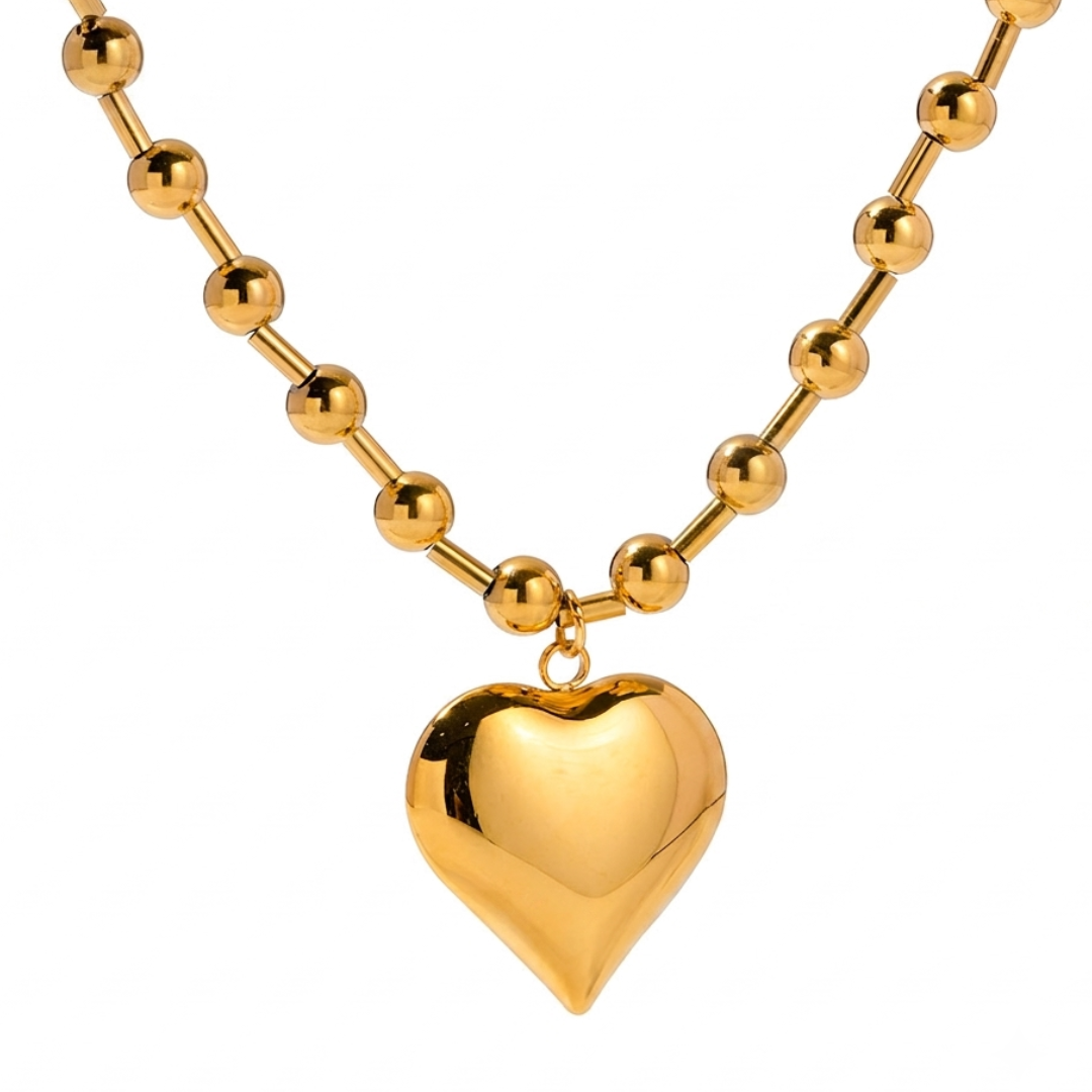 Amour Necklace